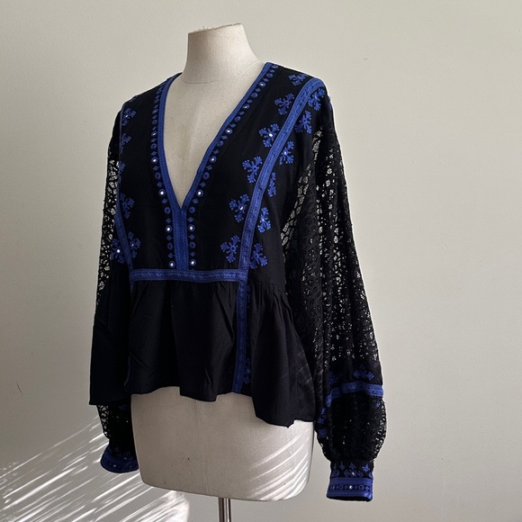 Free People BOOGIE ALL NIGHT Balloon LACE Blouse Post Sleeve sz MEDIUM - Picture 8 of 9